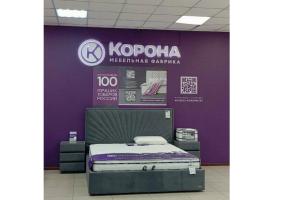 Фирменный магазин «КОРОНА», ул. Горького, д.1. ТЦ «Подиум». 2 этаж